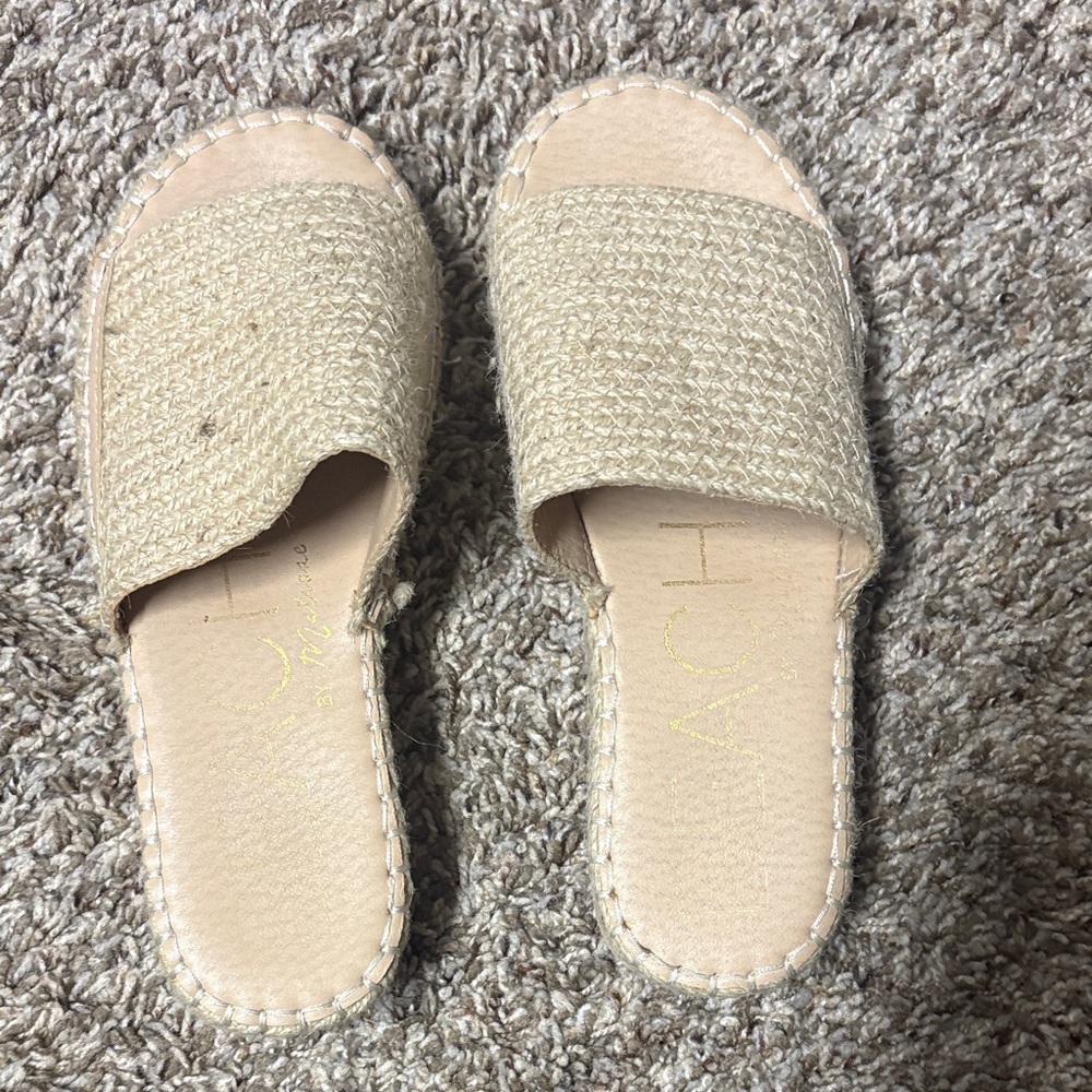 BEACH by Matisse slides size 8